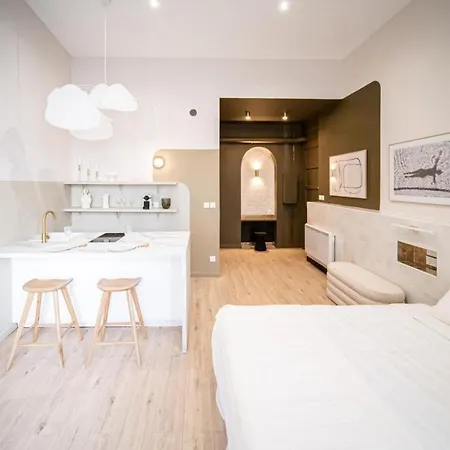 Suite Kaolinn Lyon Exterior photo